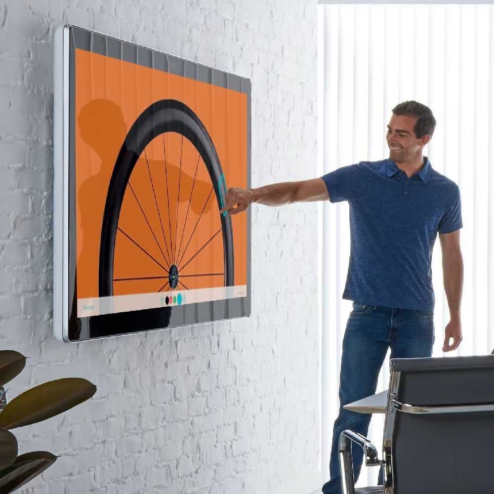 Display CISCO 70 inch 4K Touchscreen pentru sali de meeting